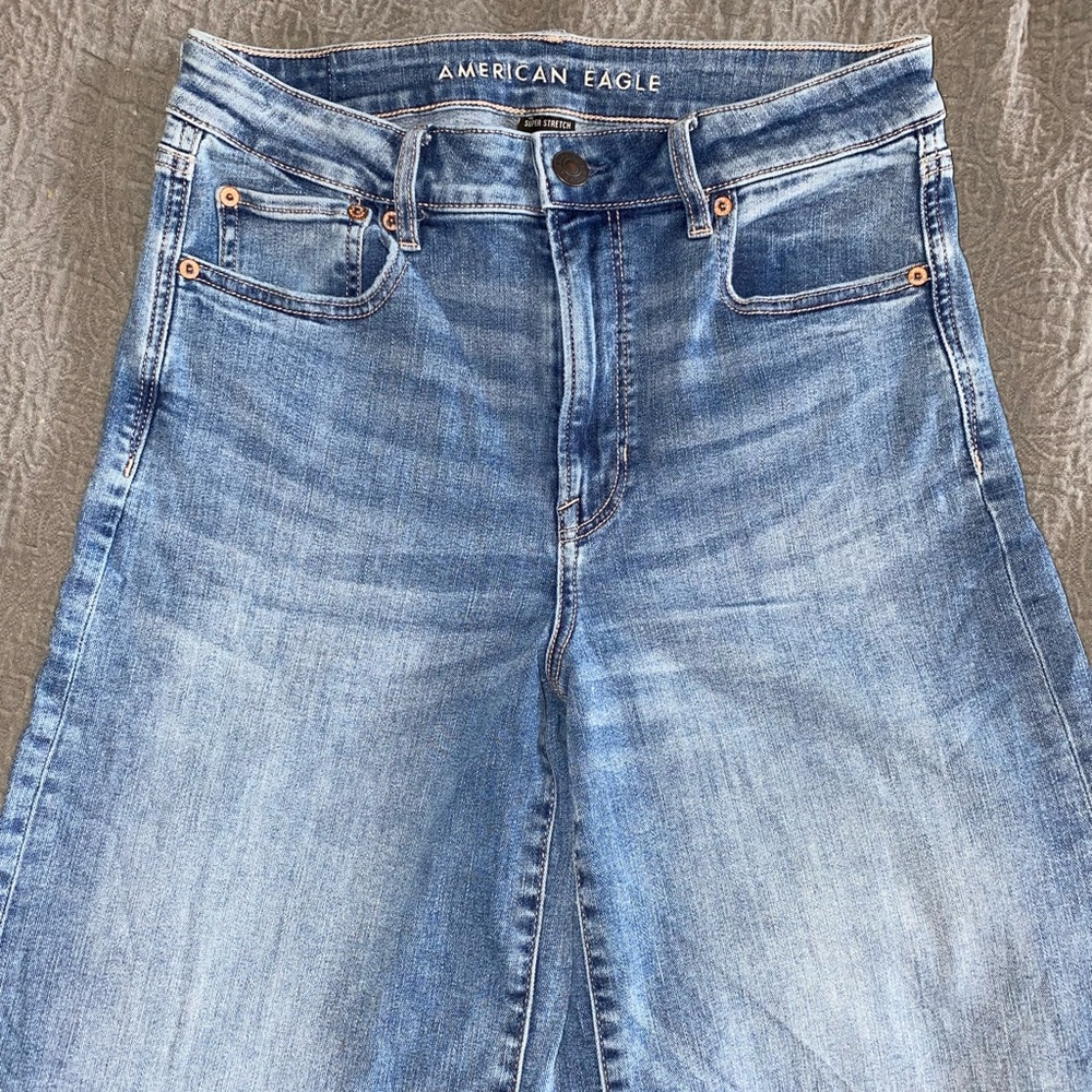 American Eagle Wide Leg Jean - Picture 2 of 3